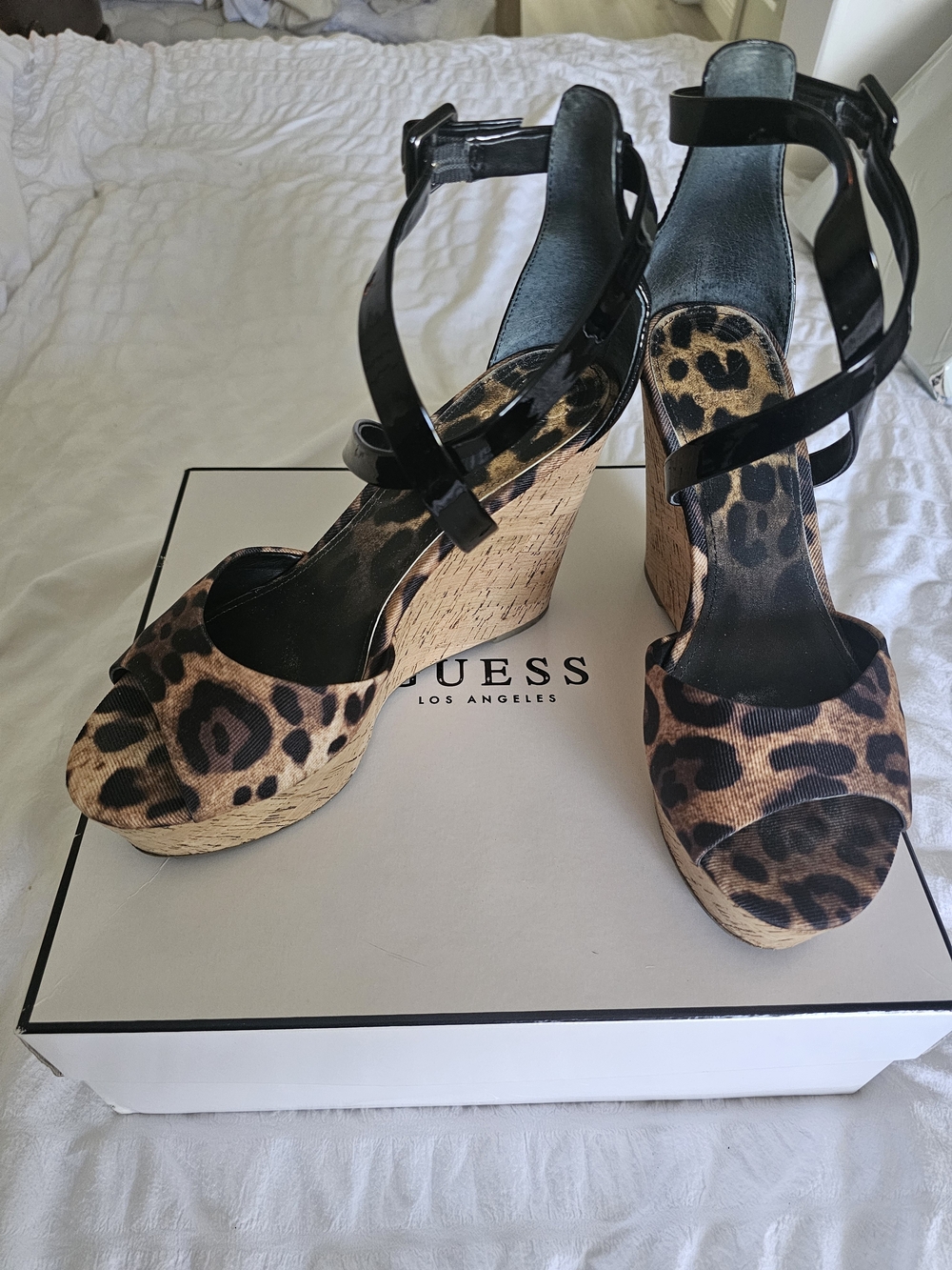 GUESS Gacinta Wedge Sandal Leopard Print Brown & Black US 8.5 M